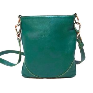 P400. MAXIMA ITALIAN LEATHER CROSSBODY BAG!